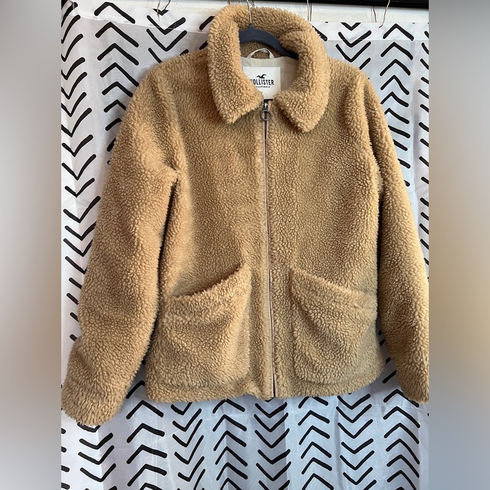 Hollister teddy Bear Zip Up jacket Size M